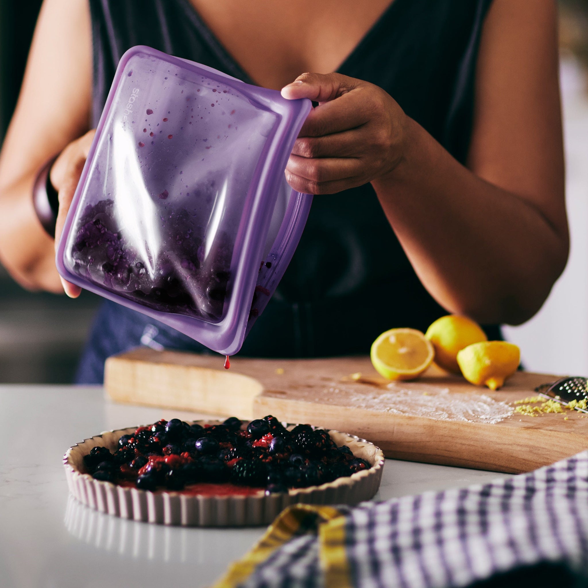 Stand-Up Mid Bag Reusable Storage Bag